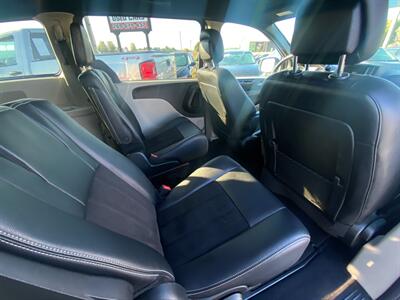 2020 Dodge Grand Caravan SXT   - Photo 14 - Schoolcraft, MI 49087