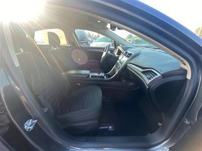 2020 Ford Fusion SE   - Photo 10 - Schoolcraft, MI 49087
