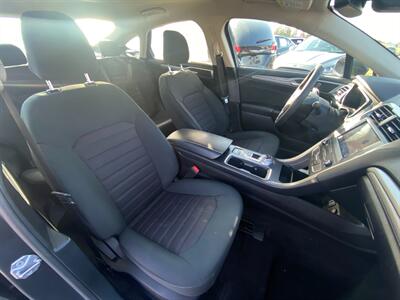 2020 Ford Fusion SE   - Photo 11 - Schoolcraft, MI 49087