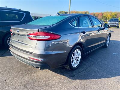2020 Ford Fusion SE   - Photo 6 - Schoolcraft, MI 49087