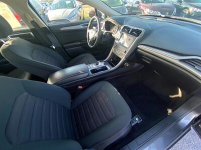 2020 Ford Fusion SE   - Photo 12 - Schoolcraft, MI 49087