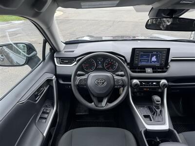 2022 Toyota RAV4 LE   - Photo 20 - Schoolcraft, MI 49087