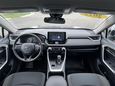 2022 Toyota RAV4 LE   - Photo 19 - Schoolcraft, MI 49087