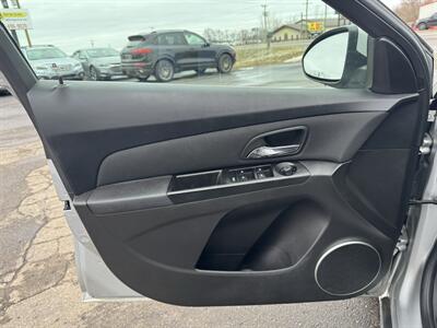 2012 Chevrolet Cruze LT   - Photo 6 - Schoolcraft, MI 49087