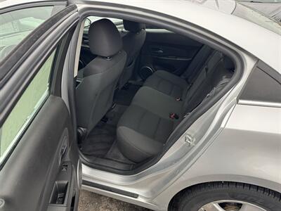 2012 Chevrolet Cruze LT   - Photo 18 - Schoolcraft, MI 49087