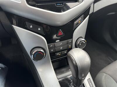 2012 Chevrolet Cruze LT   - Photo 14 - Schoolcraft, MI 49087