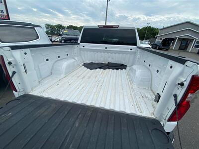 2024 Chevrolet Silverado 1500 Custom   - Photo 19 - Schoolcraft, MI 49087
