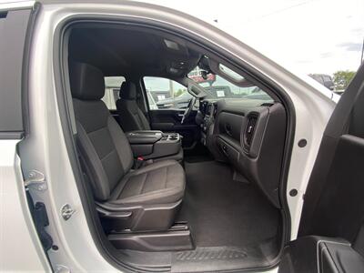 2024 Chevrolet Silverado 1500 Custom   - Photo 11 - Schoolcraft, MI 49087