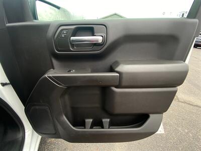 2024 Chevrolet Silverado 1500 Custom   - Photo 10 - Schoolcraft, MI 49087
