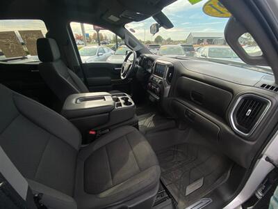 2021 Chevrolet Silverado 1500 LT   - Photo 13 - Schoolcraft, MI 49087