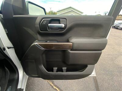 2021 Chevrolet Silverado 1500 LT   - Photo 10 - Schoolcraft, MI 49087