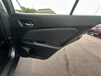 2021 Toyota Prius LE   - Photo 16 - Schoolcraft, MI 49087