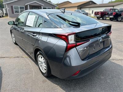 2021 Toyota Prius LE   - Photo 6 - Schoolcraft, MI 49087