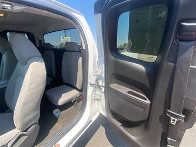 2016 Chevrolet Colorado Work Truck   - Photo 21 - Schoolcraft, MI 49087
