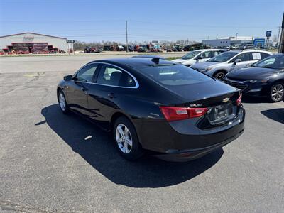 2022 Chevrolet Malibu LS Fleet - Photo 2 - Schoolcraft, MI 49087