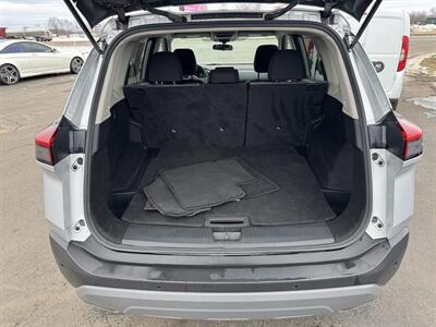 2023 Nissan Rogue SV   - Photo 22 - Schoolcraft, MI 49087