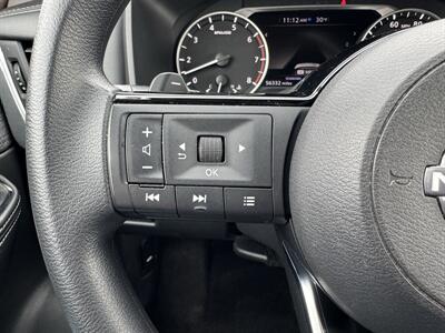2023 Nissan Rogue SV   - Photo 9 - Schoolcraft, MI 49087