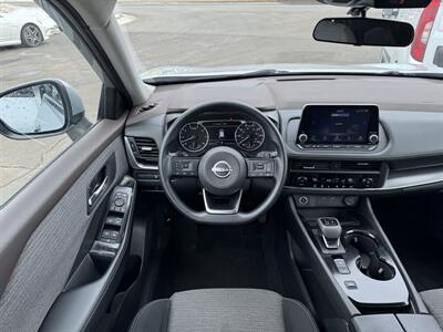 2023 Nissan Rogue SV   - Photo 19 - Schoolcraft, MI 49087