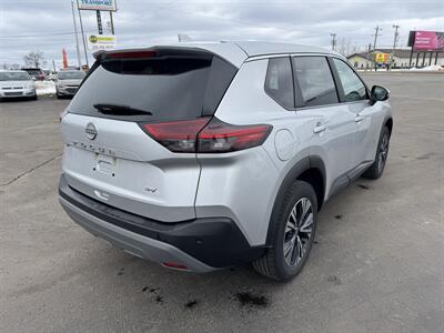 2023 Nissan Rogue SV   - Photo 3 - Schoolcraft, MI 49087