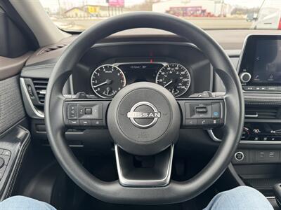 2023 Nissan Rogue SV   - Photo 11 - Schoolcraft, MI 49087
