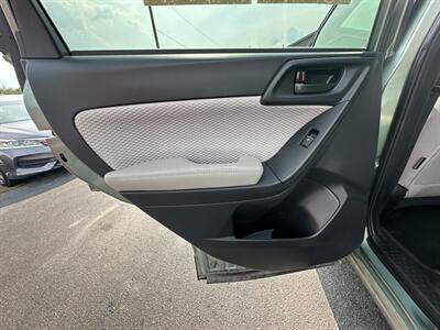 2017 Subaru Forester 2.5i Premium   - Photo 24 - Schoolcraft, MI 49087