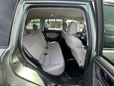 2017 Subaru Forester 2.5i Premium   - Photo 18 - Schoolcraft, MI 49087