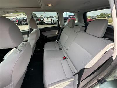 2017 Subaru Forester 2.5i Premium   - Photo 27 - Schoolcraft, MI 49087