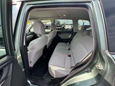 2017 Subaru Forester 2.5i Premium   - Photo 25 - Schoolcraft, MI 49087