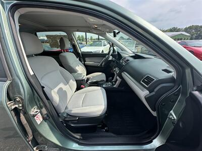 2017 Subaru Forester 2.5i Premium   - Photo 13 - Schoolcraft, MI 49087
