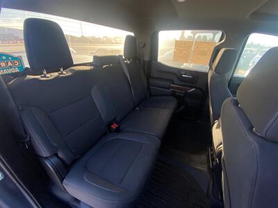 2019 GMC Sierra 1500 SLE   - Photo 14 - Schoolcraft, MI 49087