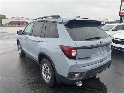 2023 Honda Passport TrailSport - Photo 2 - Schoolcraft, MI 49087