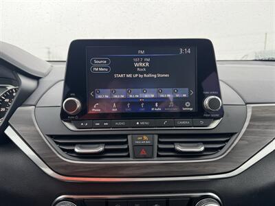 2024 Nissan Altima 2.5 SV   - Photo 14 - Schoolcraft, MI 49087