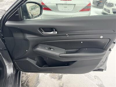 2024 Nissan Altima 2.5 SV   - Photo 24 - Schoolcraft, MI 49087