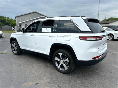 2022 Jeep Grand Cherokee 4xe   - Photo 6 - Schoolcraft, MI 49087