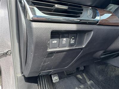 2015 Toyota Avalon Hybrid XLE Touring   - Photo 8 - Schoolcraft, MI 49087