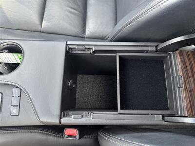 2015 Toyota Avalon Hybrid XLE Touring   - Photo 16 - Schoolcraft, MI 49087