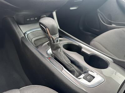 2023 Chevrolet Malibu LT   - Photo 15 - Schoolcraft, MI 49087