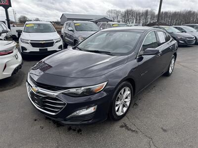2023 Chevrolet Malibu LT   - Photo 5 - Schoolcraft, MI 49087