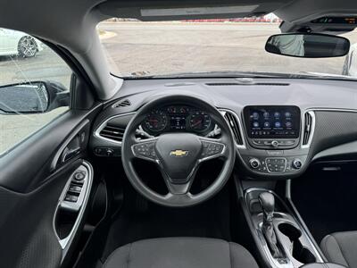 2023 Chevrolet Malibu LT   - Photo 18 - Schoolcraft, MI 49087