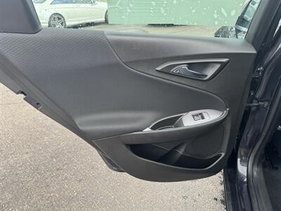 2023 Chevrolet Malibu LT   - Photo 19 - Schoolcraft, MI 49087