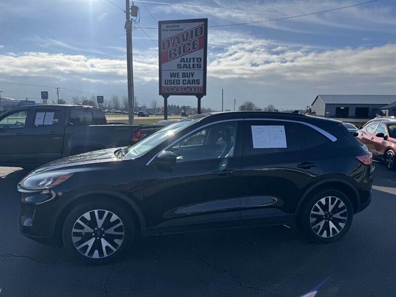 2020 Ford Escape SEL   - Photo 1 - Schoolcraft, MI 49087