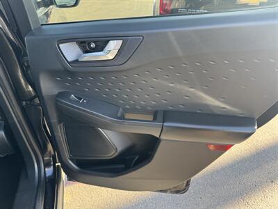 2020 Ford Escape SEL   - Photo 24 - Schoolcraft, MI 49087