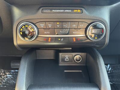 2020 Ford Escape SEL   - Photo 13 - Schoolcraft, MI 49087