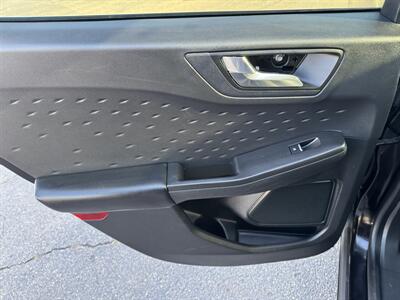 2020 Ford Escape SEL   - Photo 19 - Schoolcraft, MI 49087