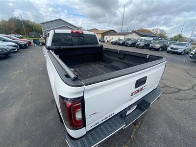 2018 GMC Sierra 1500 SLT   - Photo 19 - Schoolcraft, MI 49087