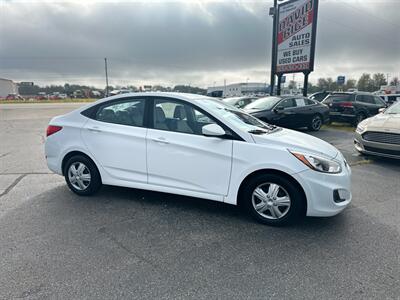 2017 Hyundai ACCENT SE   - Photo 1 - Schoolcraft, MI 49087
