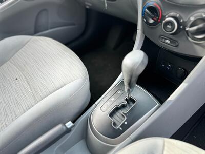 2017 Hyundai ACCENT SE   - Photo 15 - Schoolcraft, MI 49087