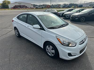 2017 Hyundai ACCENT SE   - Photo 2 - Schoolcraft, MI 49087