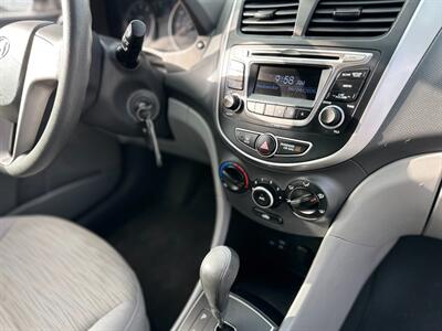 2017 Hyundai ACCENT SE   - Photo 14 - Schoolcraft, MI 49087