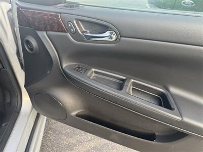 2016 Chevrolet Impala Limited LS Fleet   - Photo 22 - Schoolcraft, MI 49087